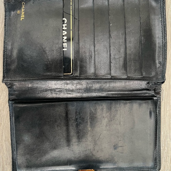 Vintage Chanel Timeless Classic Wallet, Black - Picture 3 of 5